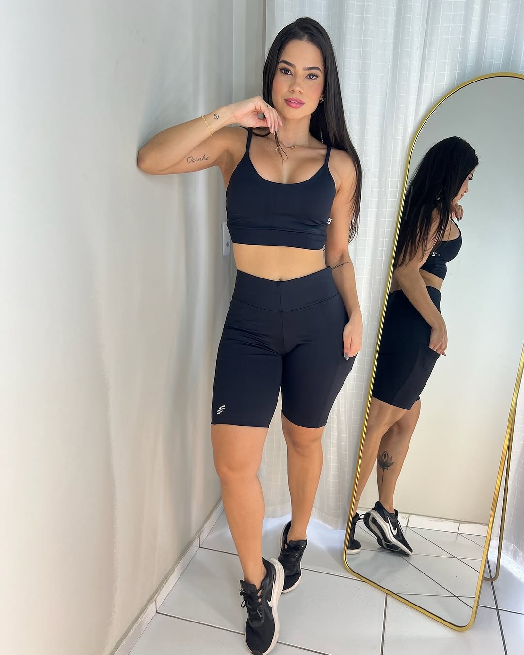 Conjunto Curto Preto Bojo Removível (Top+Shorts)